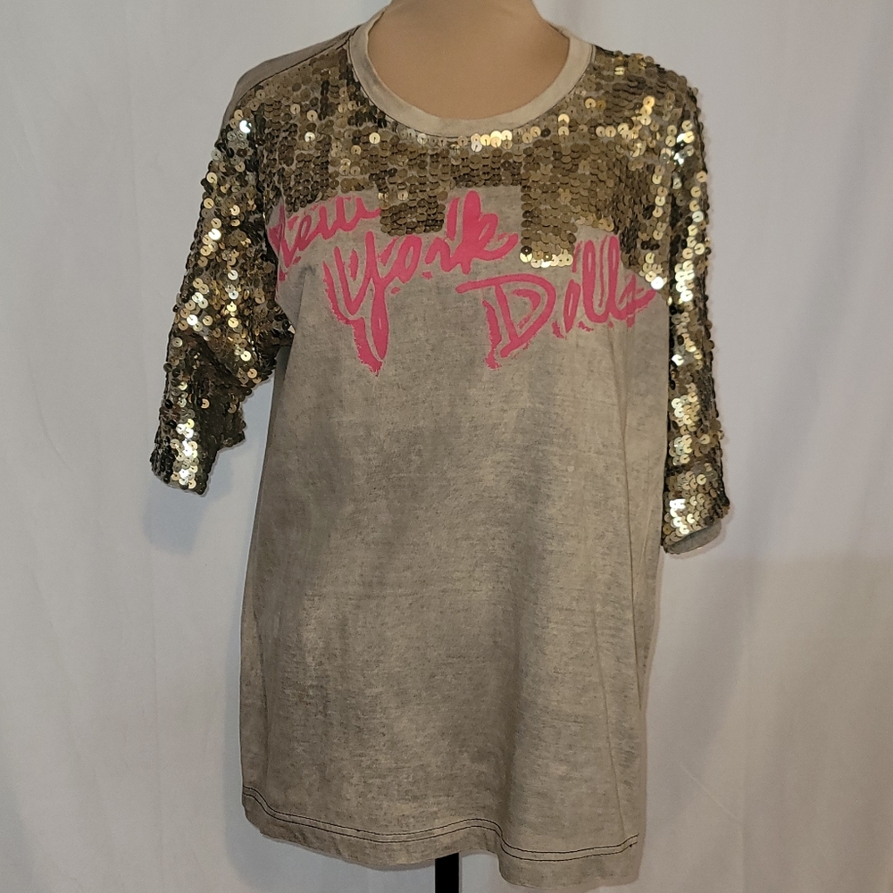 Versa t-shirt tan,gold sequins & pink 💗 lettering size L